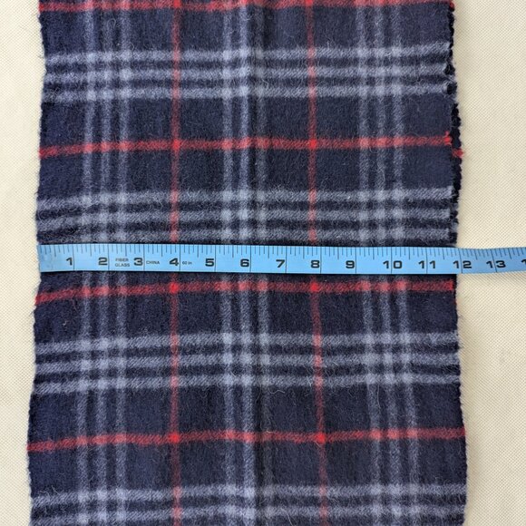 Burberry Unisex Lambswool Scarf Navy – Check Pattern – Cozy & Stylish-Pre-Loved - Picture 7 of 7